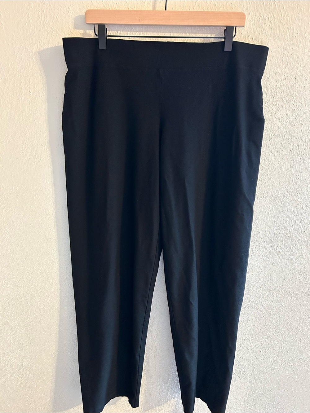 Eileen Fisher Black Straight-Leg Pull-On Trousers